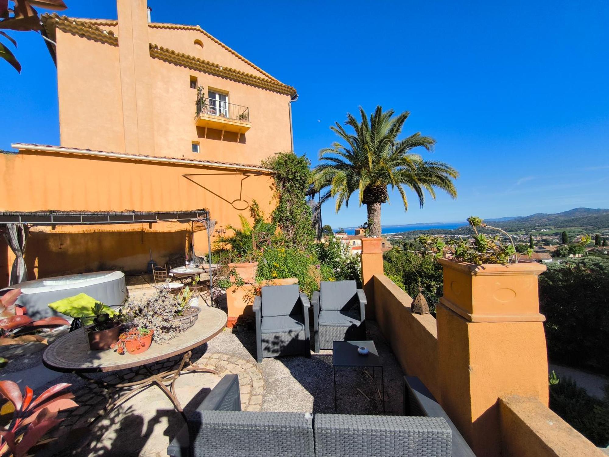 Love-Room Discret 40 M2 Bormes Les Mimosas Village Avec Terrasse エクステリア 写真