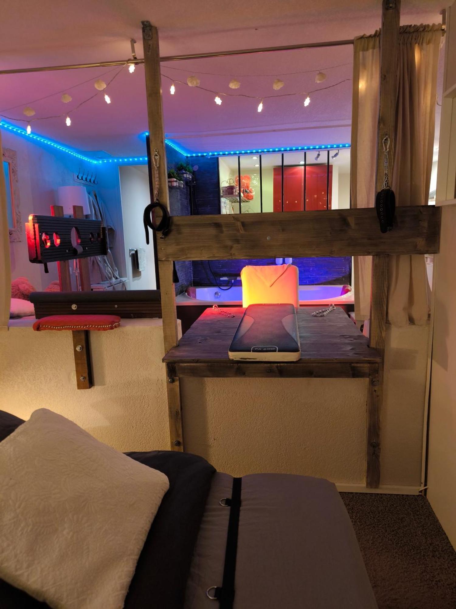 Love-Room Discret 40 M2 Bormes Les Mimosas Village Avec Terrasse エクステリア 写真