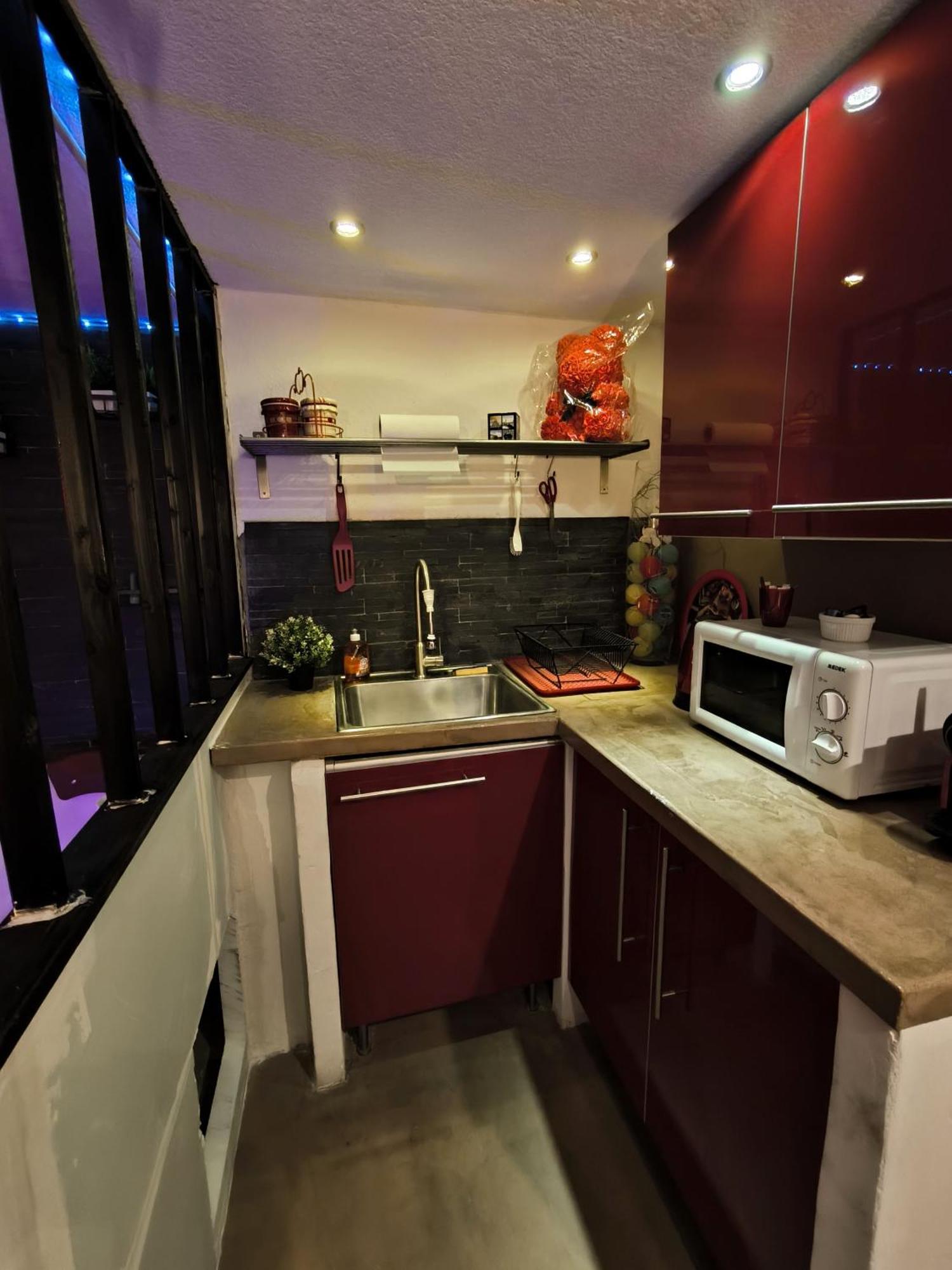 Love-Room Discret 40 M2 Bormes Les Mimosas Village Avec Terrasse エクステリア 写真