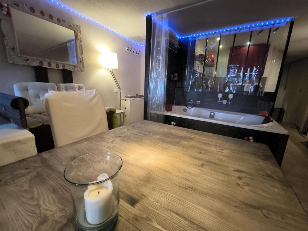 Love-Room Discret 40 M2 Bormes Les Mimosas Village Avec Terrasse エクステリア 写真