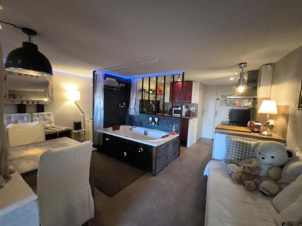 Love-Room Discret 40 M2 Bormes Les Mimosas Village Avec Terrasse エクステリア 写真