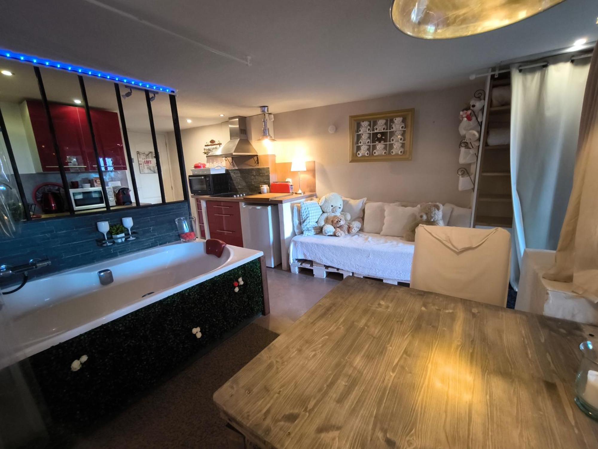 Love-Room Discret 40 M2 Bormes Les Mimosas Village Avec Terrasse エクステリア 写真