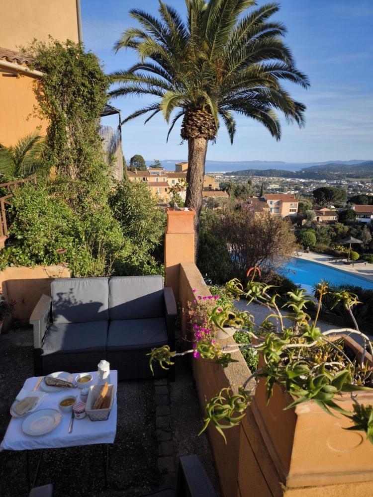Love-Room Discret 40 M2 Bormes Les Mimosas Village Avec Terrasse エクステリア 写真